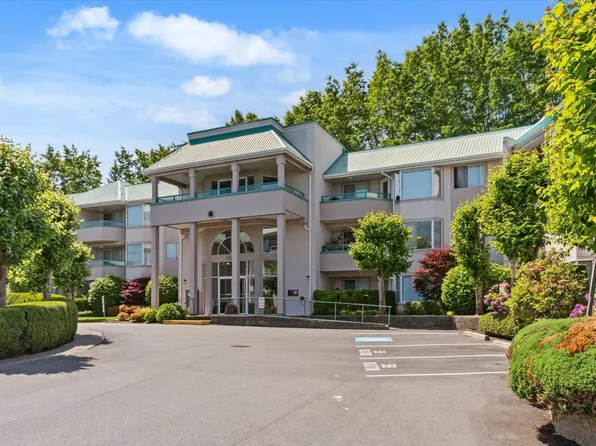 33165 Old Yale Rd #206, Abbotsford, BC V2S 2J4