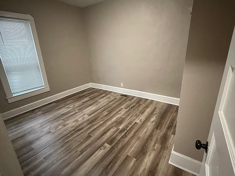 2043 N Talbott St #1 — Photo 7