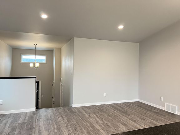 3rd image of 3643 19th St S