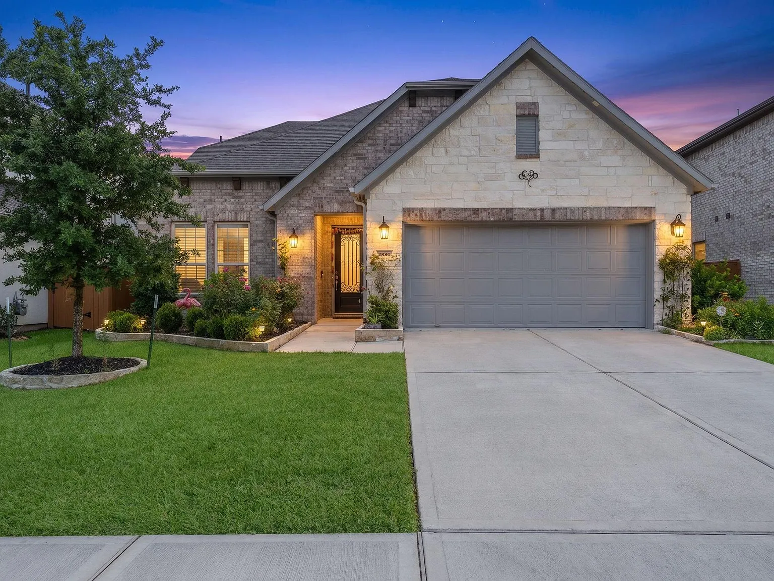4 bed, 3.0 bath, 3406 sqft, $3,700 — Photo 1