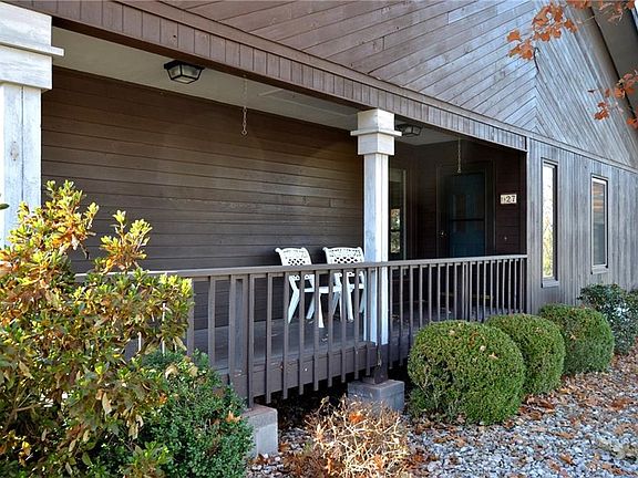 4th image of 27 Wolviston Cir