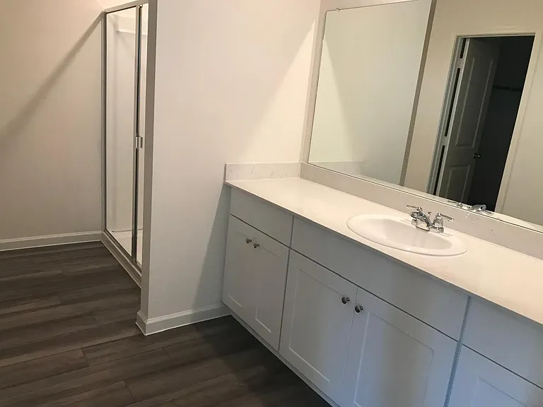 203 Bradford Dr — Photo 36