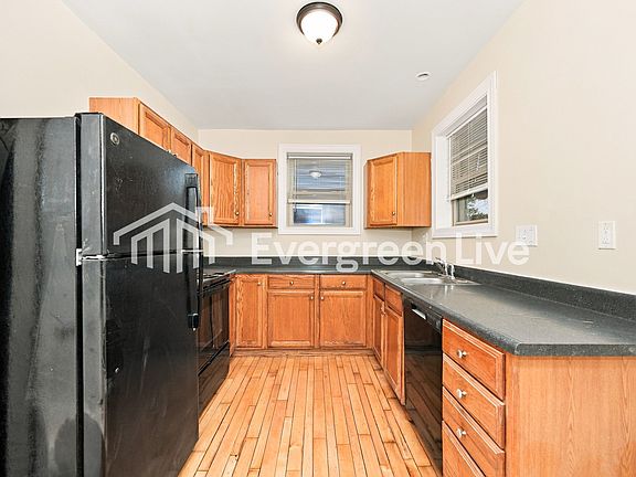 5th image of 5279 Relluk Dr