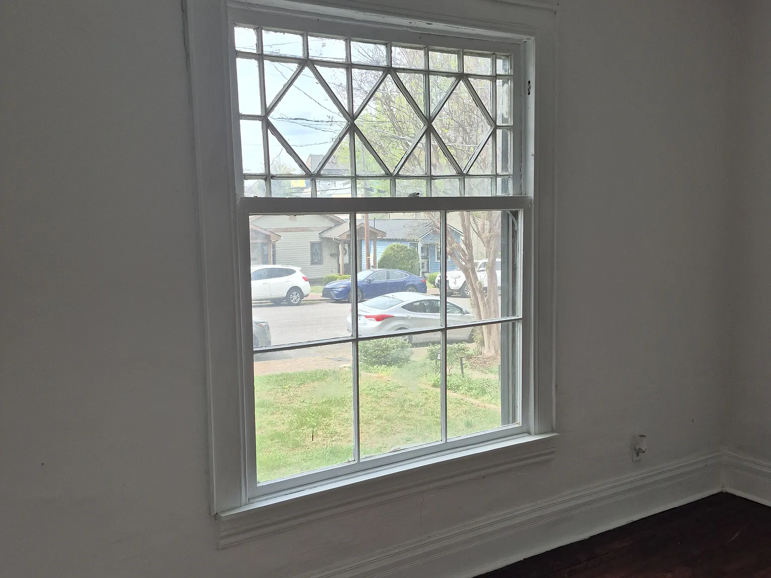 3 bed, 1350 sqft, $3,100 — Photo 4