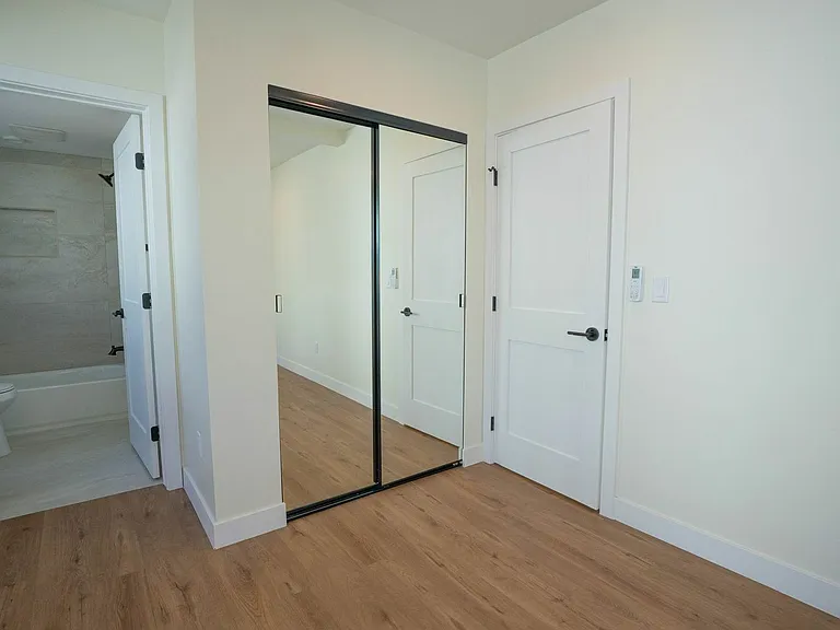 1038 S Westmoreland Ave #1 — Photo 12