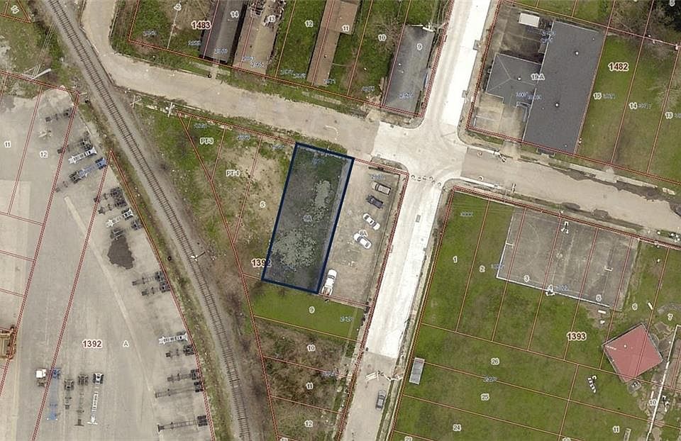 2nd image of 2976 Law St