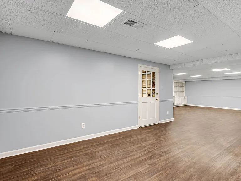 8870 Glen Ferry Dr — Photo 11