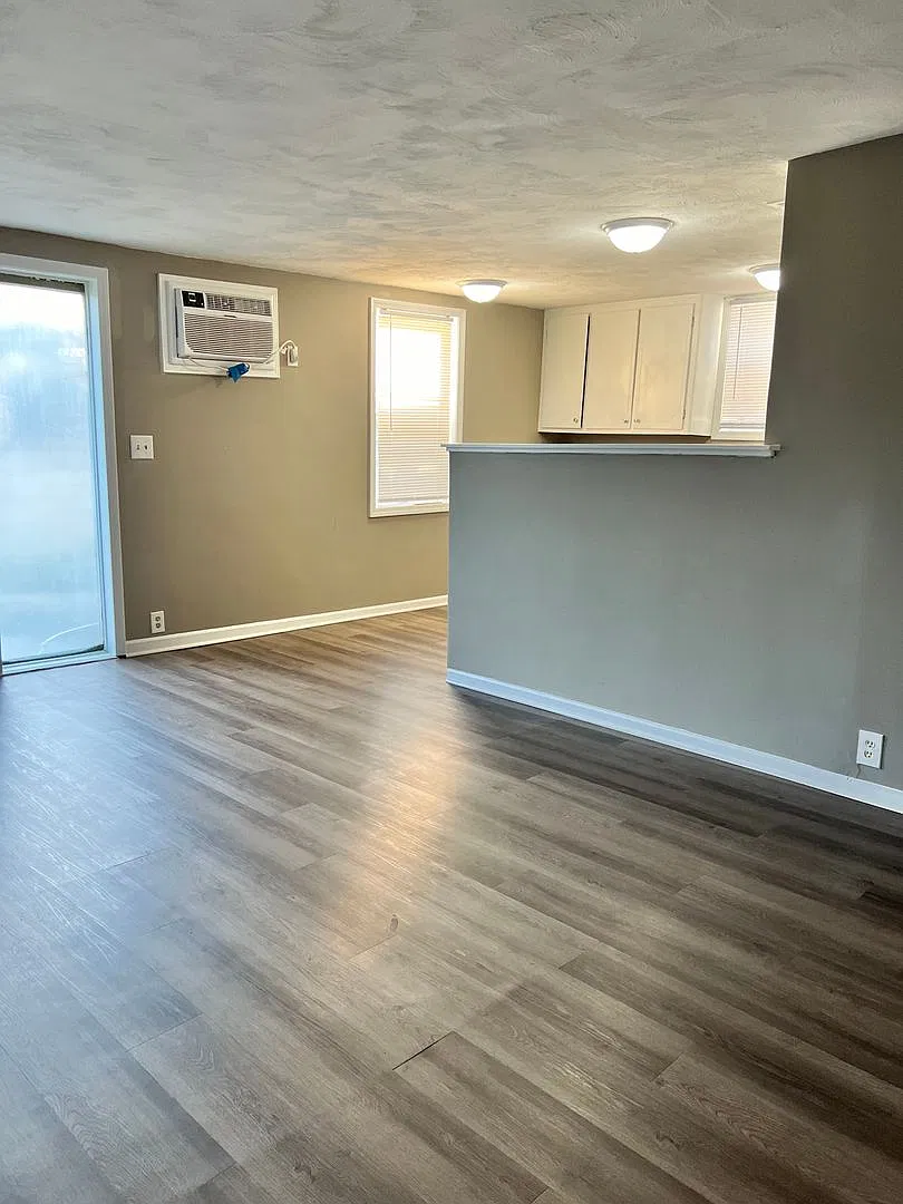 Flying Horse, Llc: Tran Kt Fh Kt Cag 115 N 35 St 4 Plex  — Photo 4