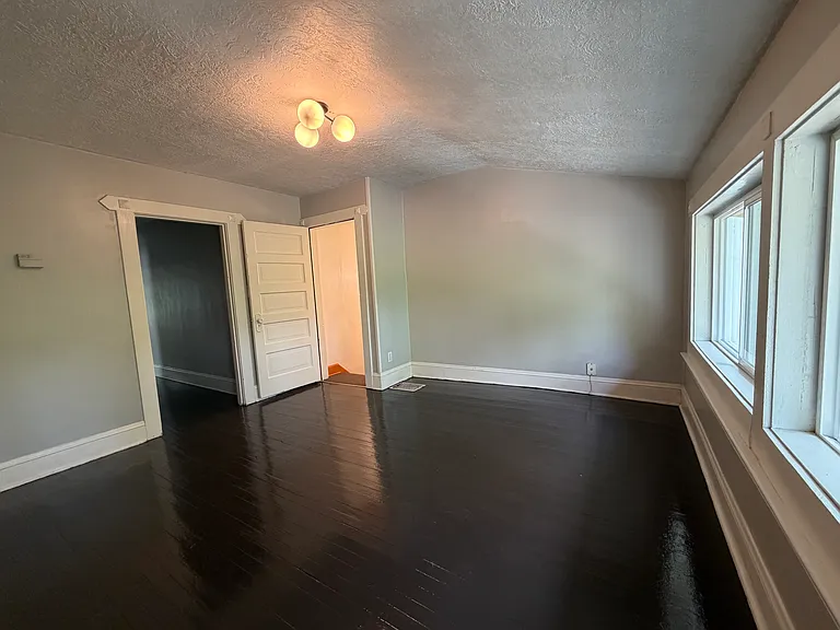 5238 N Williams Ave — Photo 6