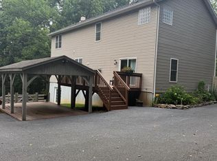 114 Moore Ln, Gap, PA 17527