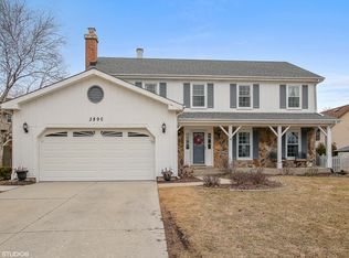 3890 Moulin Ln, Hoffman Estates, IL 60192