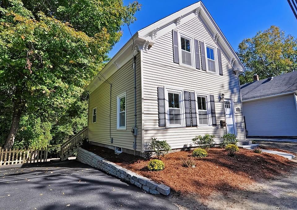 1st image of 256 Wood St