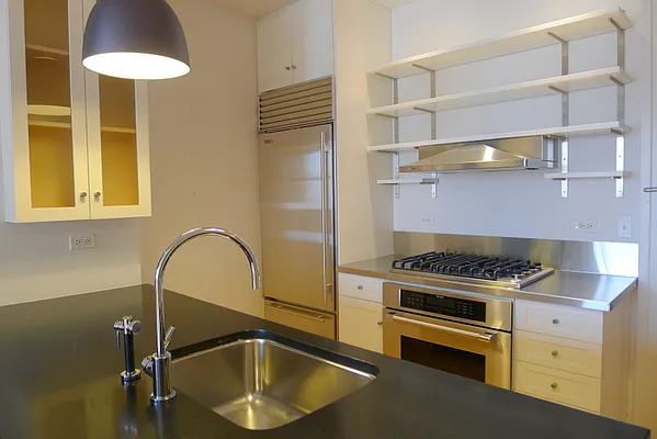 Rented by Compass | media 9