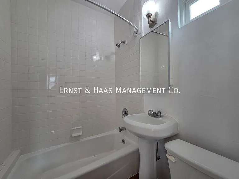 25 Argonne Ave #9 — Photo 9