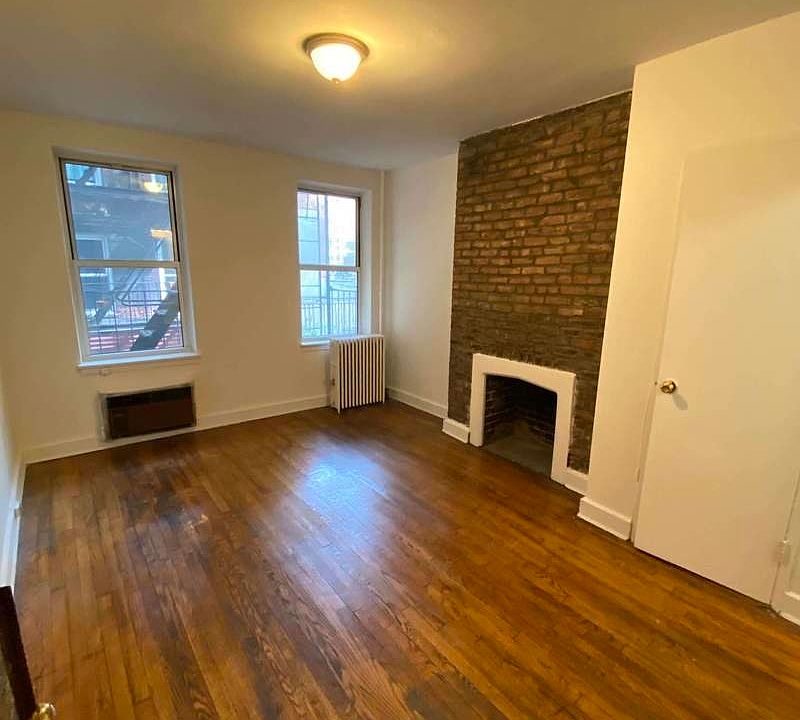 1st image of 141 E 13th St #2R