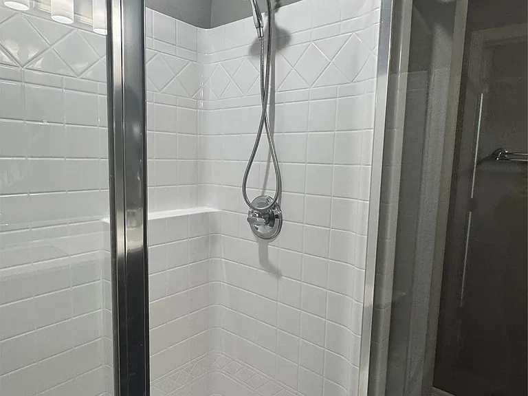 7413 S Hemlock Ave — Photo 21