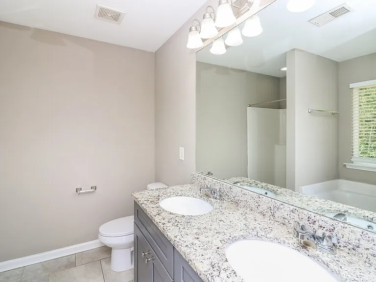 92 Moss Way — Photo 16