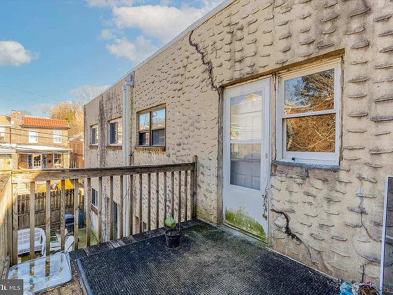 296 Greenough St #2 — Photo 23