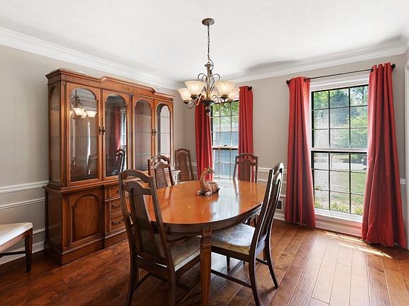 5th image of 4980 Willow Creek Dr #1