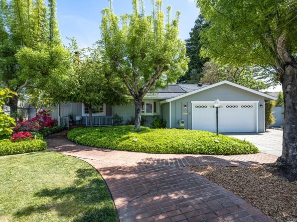 14 Fleetwood Court, Novato, CA 94947