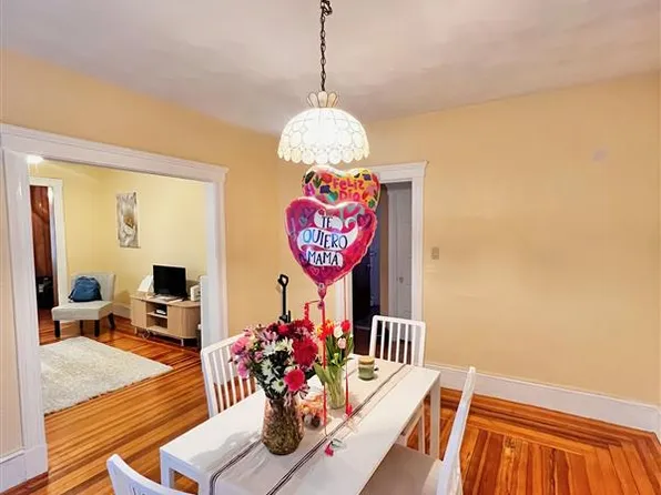122 Willis Ave #A, Medford, MA 02155