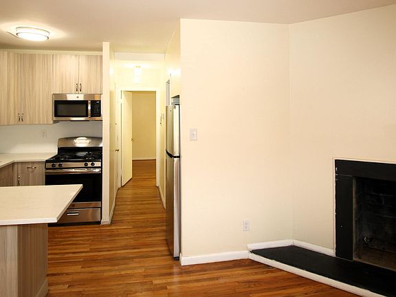 2nd image of 1440 Lombard St Floor 2