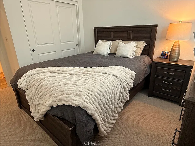 6123 Valentina Way — Photo 16