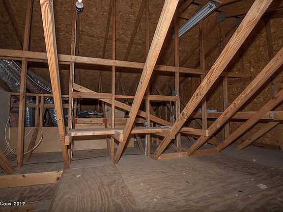 4th image of 2663 Lowell Cir