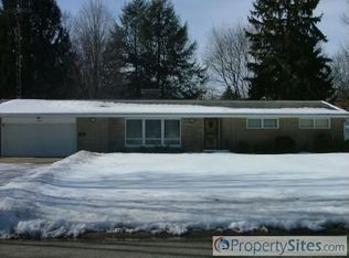 425 Weber Ave NE, North Canton, OH 44720