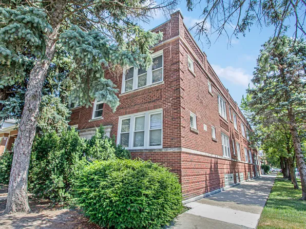 5057 W Roscoe St #1, Chicago, IL 60641