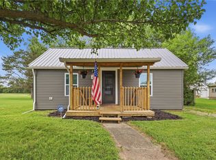 249 W Mound St, South Charleston, OH 45368