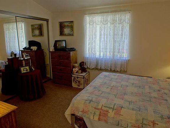 5th image of 19208 Ave Of The Oaks Unit F