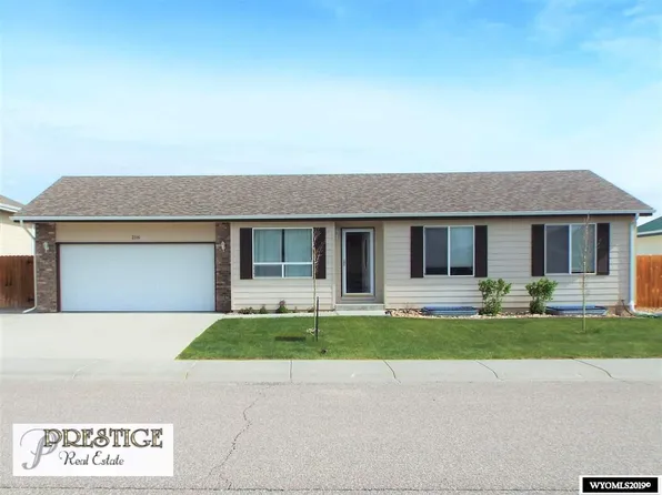 2116 Sioux Trl, Bar Nunn, WY 82601