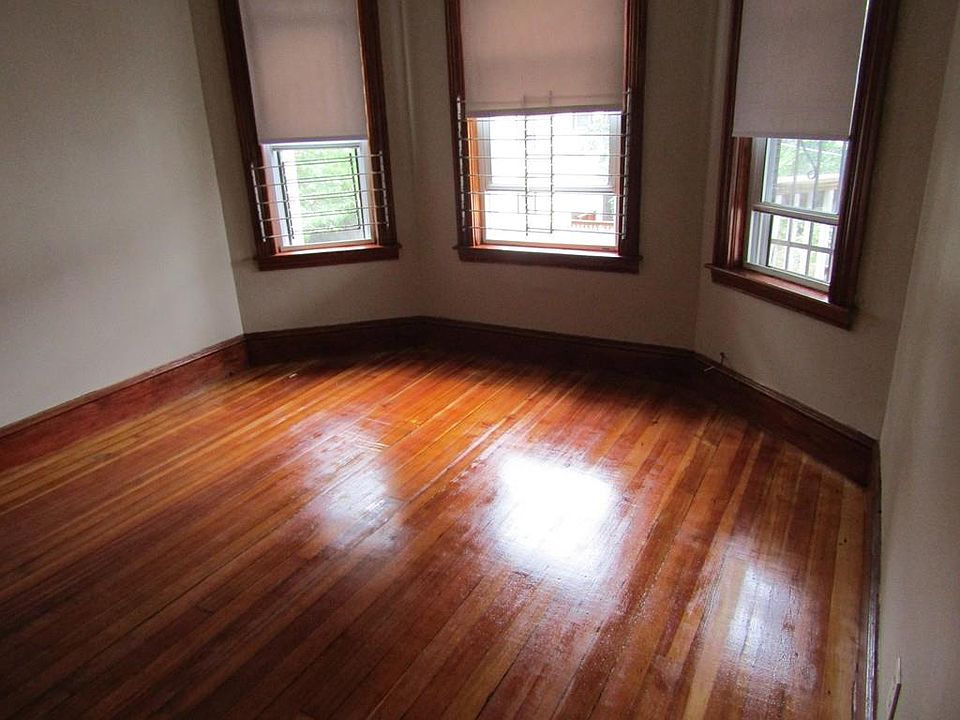 2nd image of 35 Kenberma Rd #1