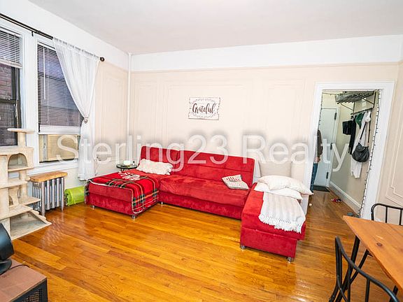 4th image of 2312 36th St APT 2
