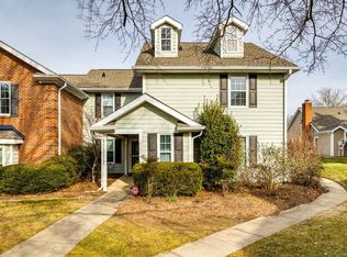 9219 Kings Canyon Dr, Charlotte, NC 28210