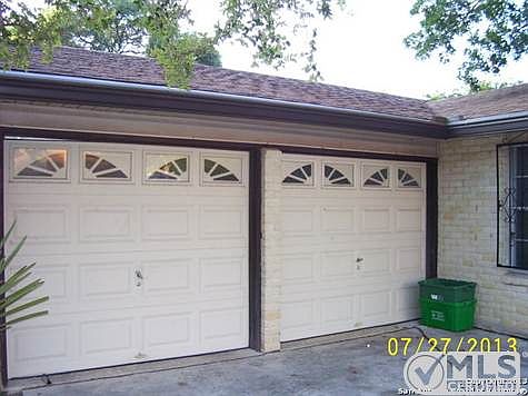 3rd image of 7115 Forest Moss St