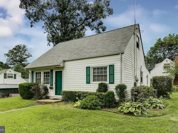 114 Colburn Dr, Manassas Park, VA 20111