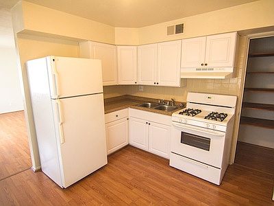 4th image of 2907 S 59th St APT 1