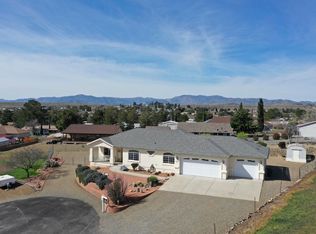 17545 E Hummingbird Ln, Mayer, AZ 86333