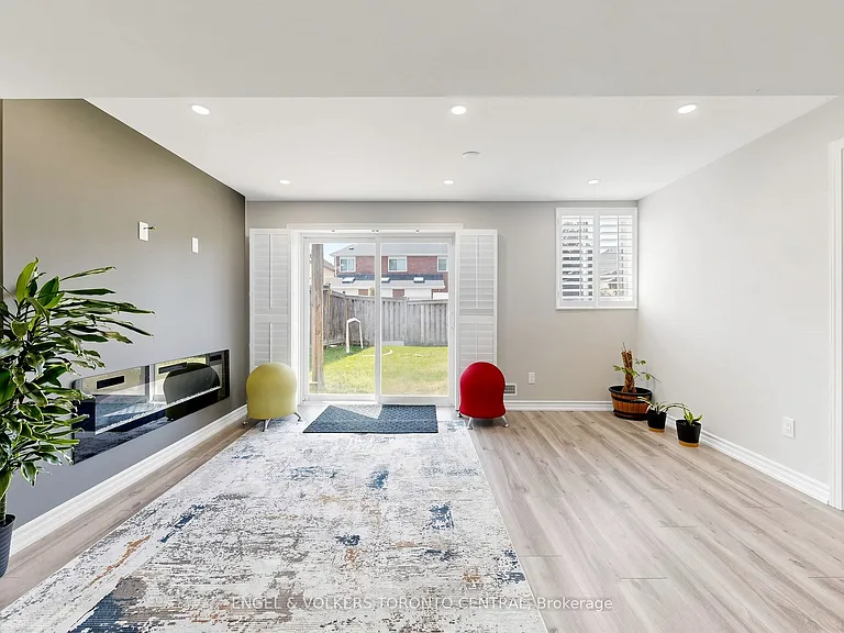1628 Pennel Dr — Photo 30