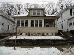 142 Rounds Ave, Providence, RI 02907