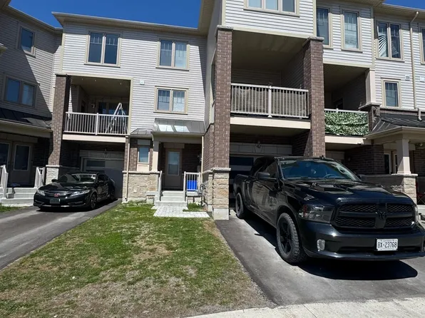 42 Ambereen Pl E, Clarington, ON L1C 7H5