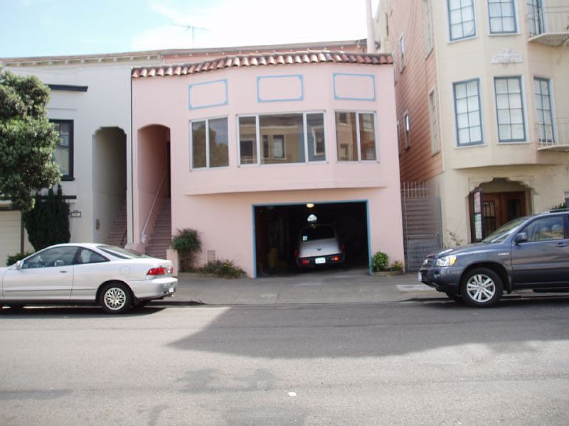 Exterior 81 Toledo Way