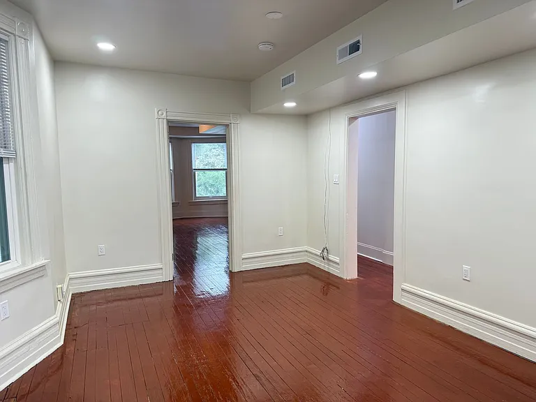 120 College Ave #2 — Photo 6