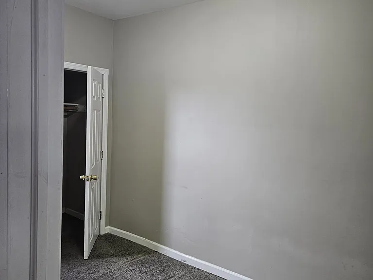 1 Princeton Ave — Photo 6