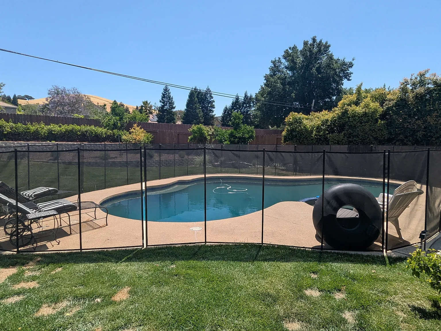 4 bed, 2.5 bath, 2055 sqft, $5,900 — Photo 3