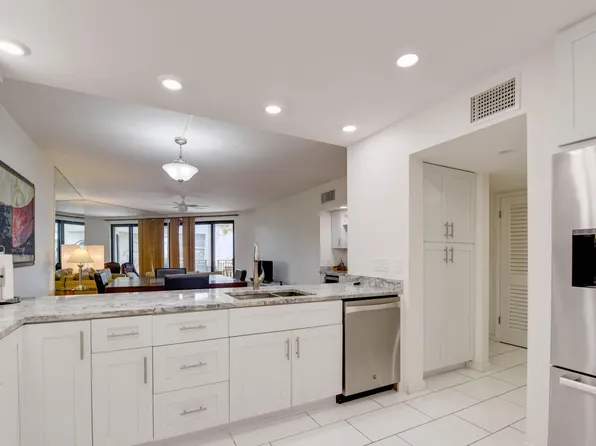 1800 Atlantic Blvd APT 325C, Key West, FL 33040