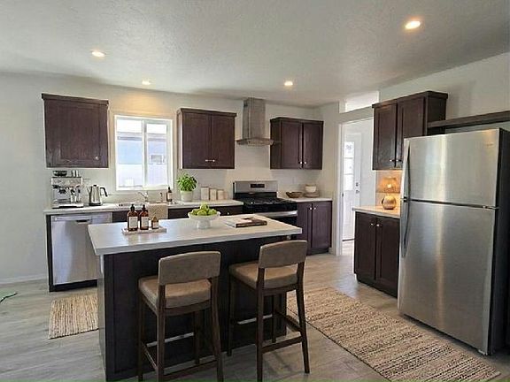 2nd image of 502 Walleye Rd #71