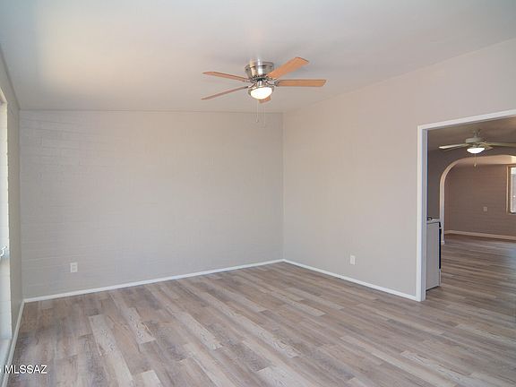 5th image of 22 S Avenue A